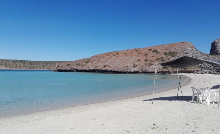 Playa El Tesoro in La Paz